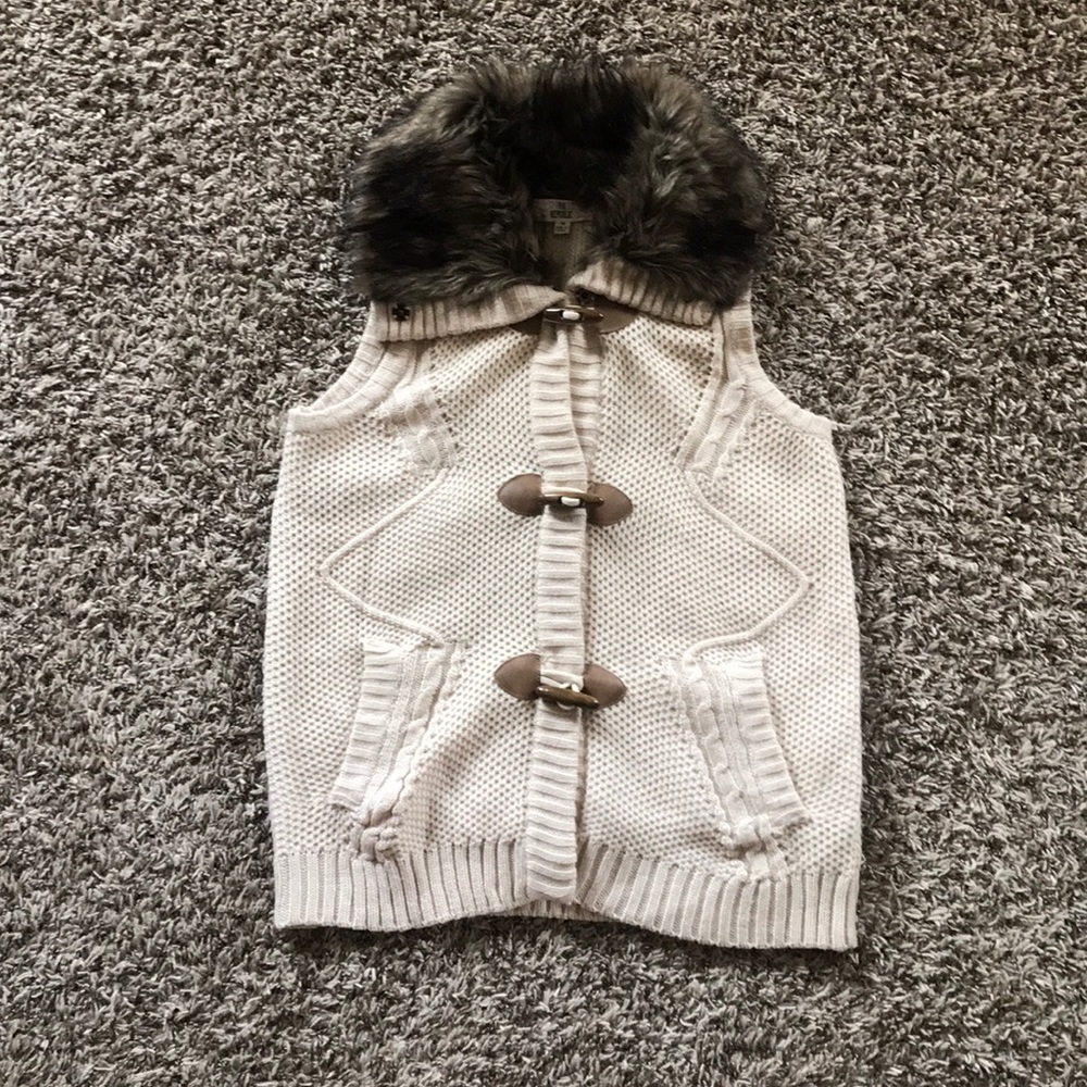 Sweater Vest